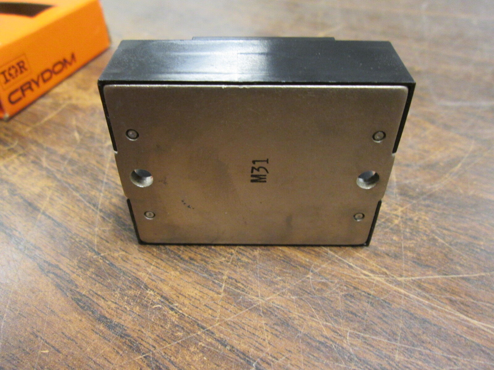 Crydom Solid State Relay D4825 Input:3-32VDC Output:480VAC 25A New Surplus