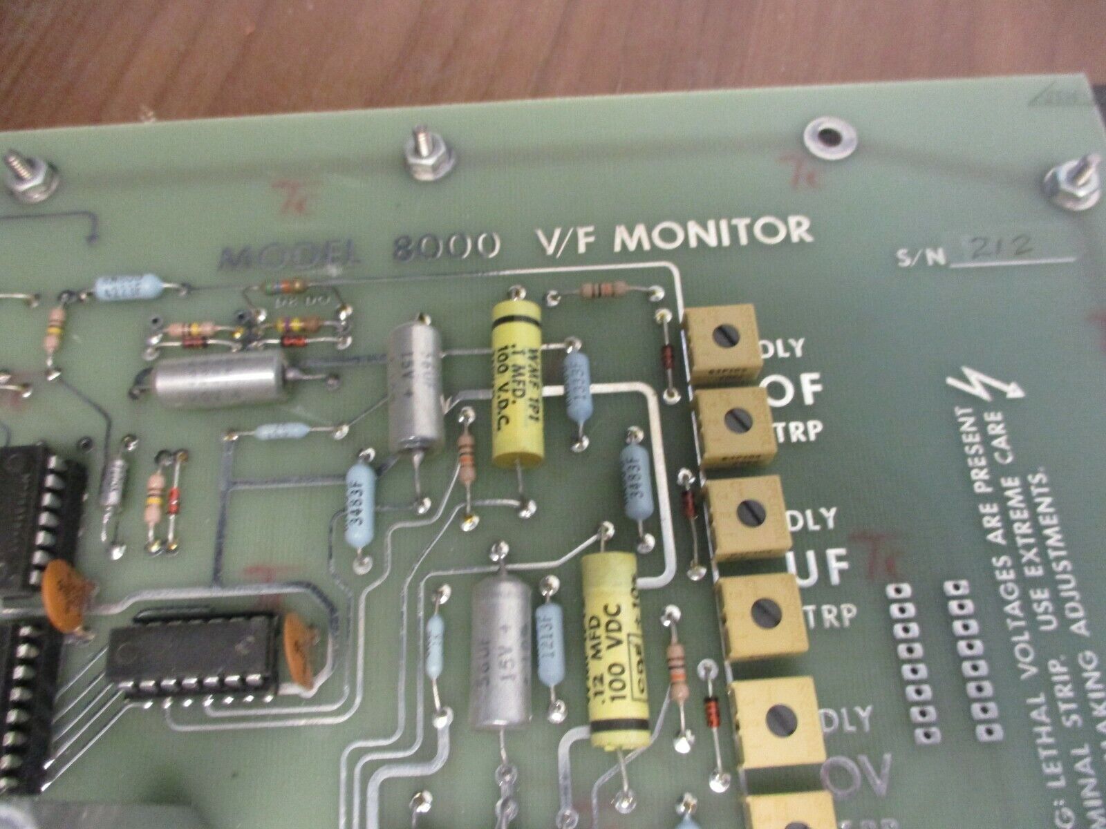 Russelectric Model 8000 V/F Monitor D20186F Rev. B Used