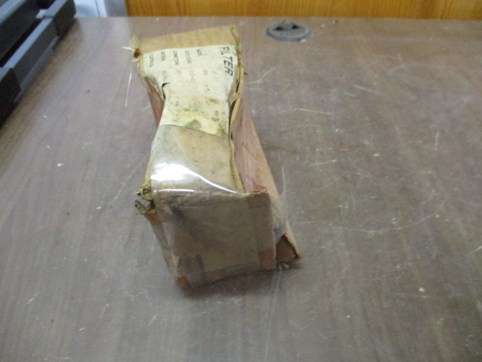 Cuno Model DDS Filter 13136-01 Connections: 3/8" Material: Brass / Bronze