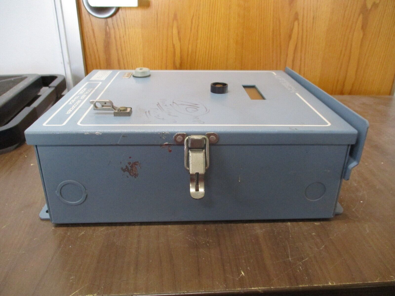 Aptech Totalizer Recorder TR-804 120/240/277V 60Hz Pulse Rate: 10/Sec Used