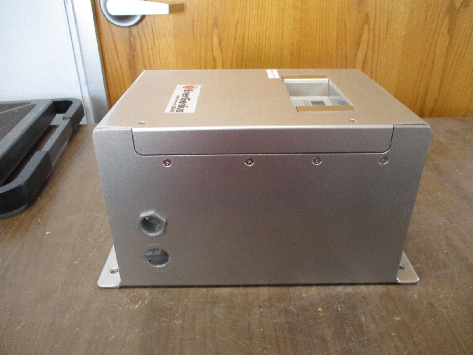 Sens Energenius Battery Charger NRG24-10-RC Output: 24 VDC 10A Used