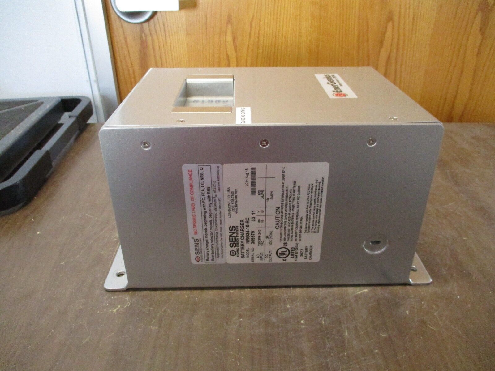 Sens Energenius Battery Charger NRG24-10-RC Output: 24 VDC 10A Used