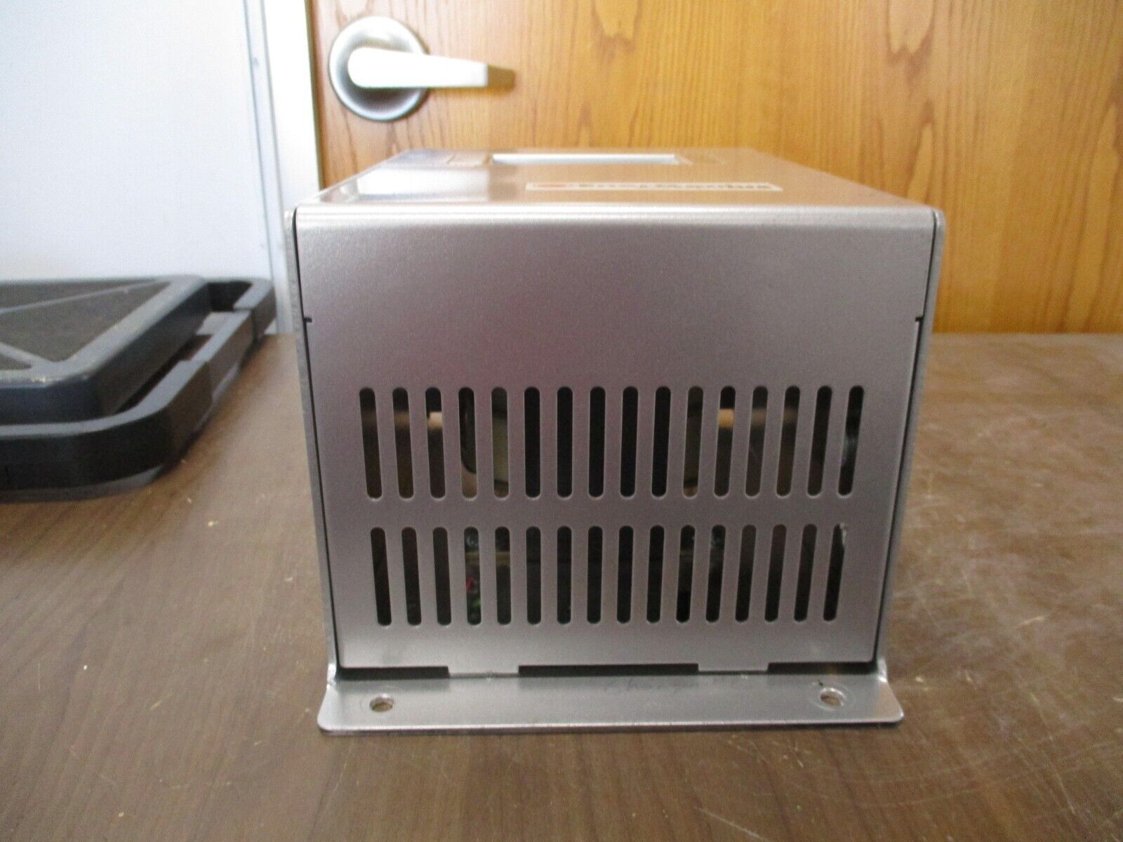 Sens Energenius Battery Charger NRG24-10-RC Output: 24 VDC 10A Used