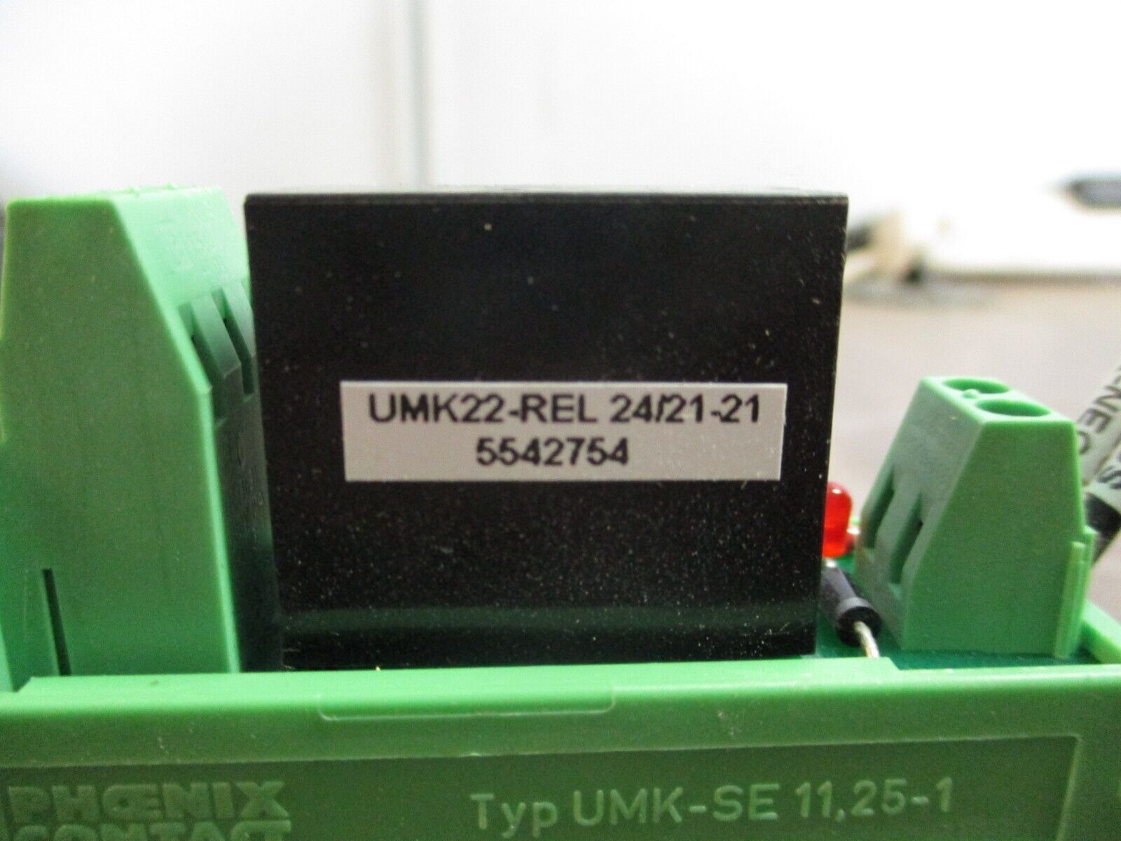 Phoenix Contact Relay Module UMK22-REL 24/21-21 24VDC Coil *Lot of 2* Used