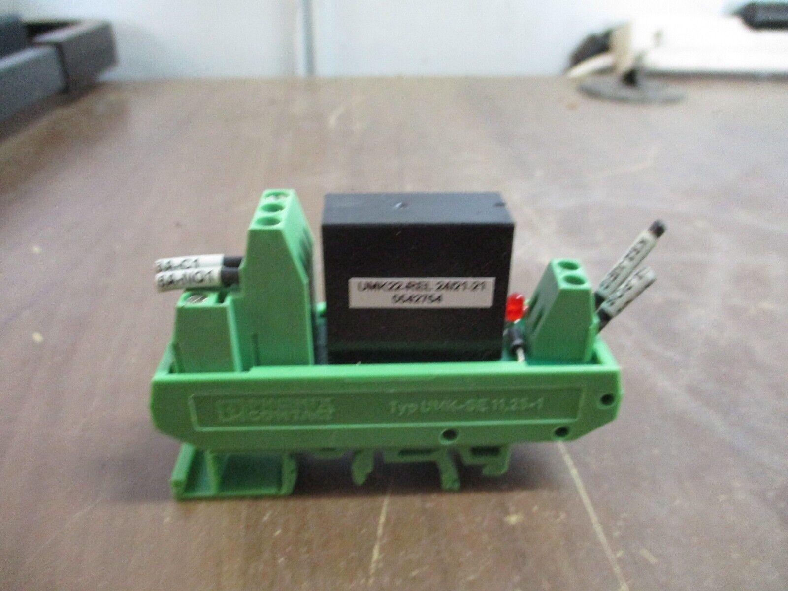 Phoenix Contact Relay Module UMK22-REL 24/21-21 24VDC Coil *Lot of 2* Used