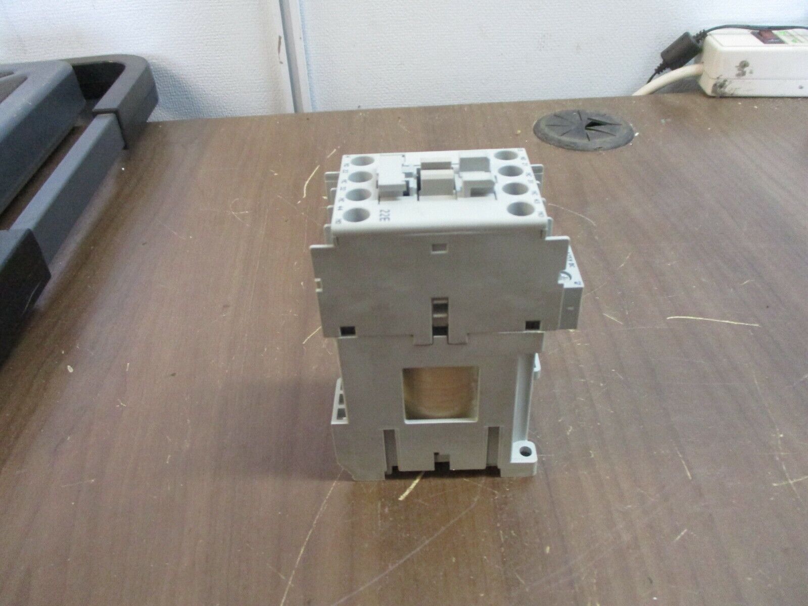 Allen-Bradley Control Relay 700-CF220ZS Ser. A 125VDC Coil New Surplus