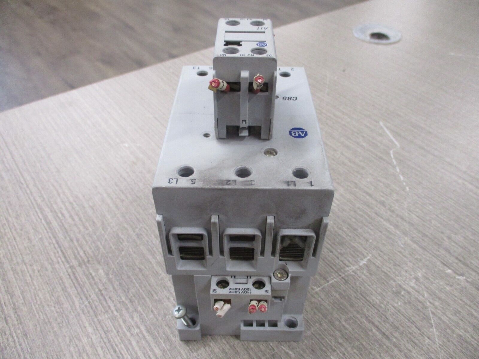 Allen-Bradley Contactor 100-C85*00 120V Coil 100A 600V w/ Aux Contact Block Used