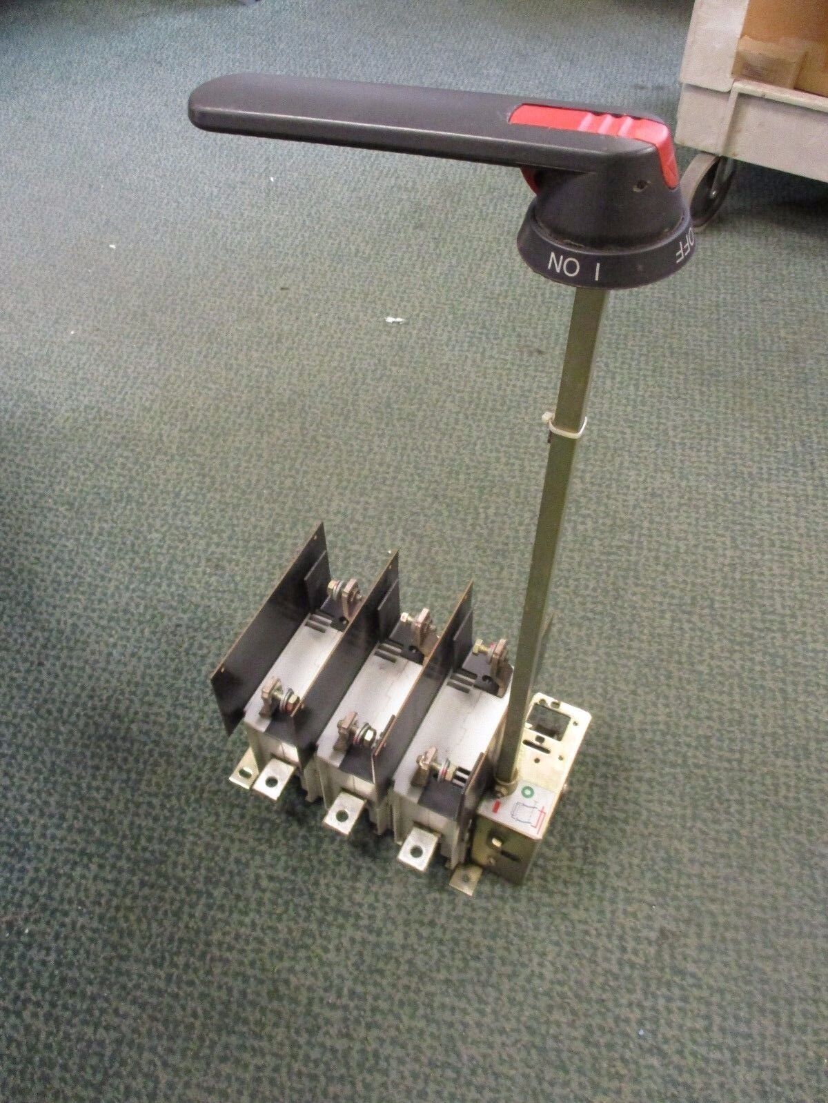 ABB Fusible Disconnect Switch OESA 400T3 400A 690V 3P Used