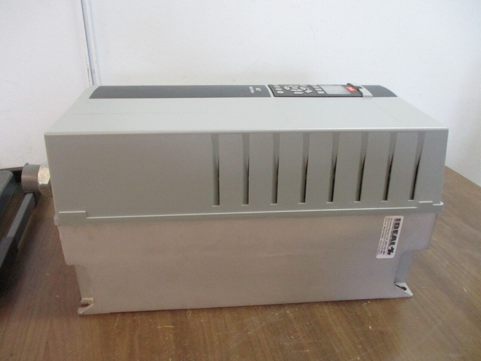 Danfoss VLT AC Drive 131B3531 25HP 3Ph w/ Keypad Used