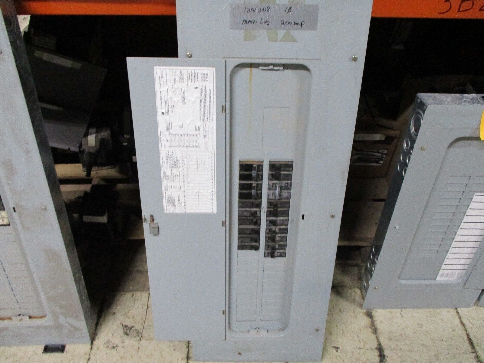 GE Main Lug Circuit Breaker Panel TLM4020CCU MOD6 200A Max 120/208V 1Ph Used