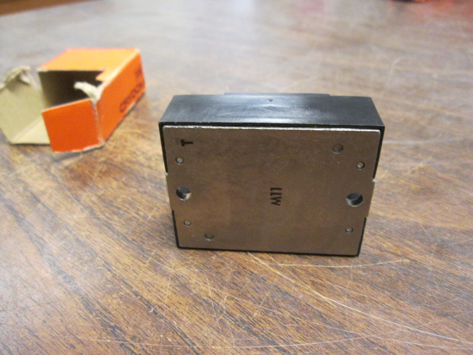 Crydom Solid State Relay D2410 Input:3-32VDC Output: 240VAC 10A New Surplus