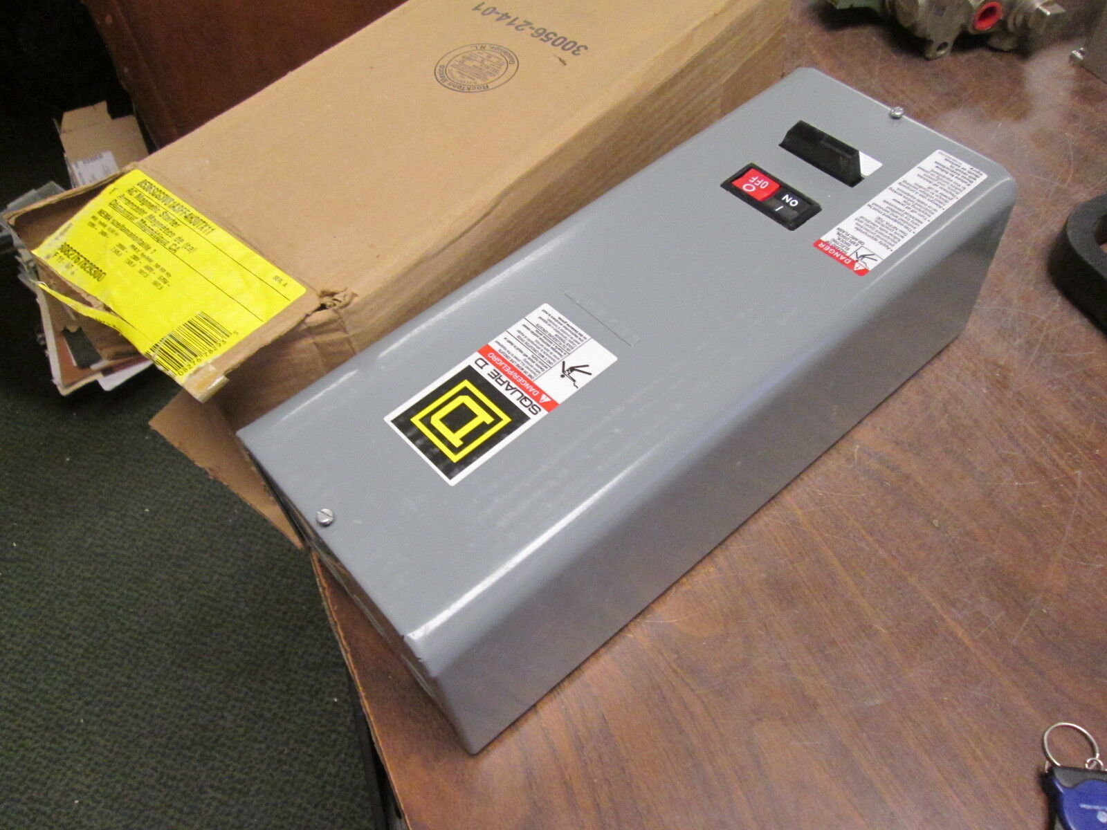 Square D Enclosed Starter 8536SCG3V81A3FF4H30TX11 Size 1 New Surplus