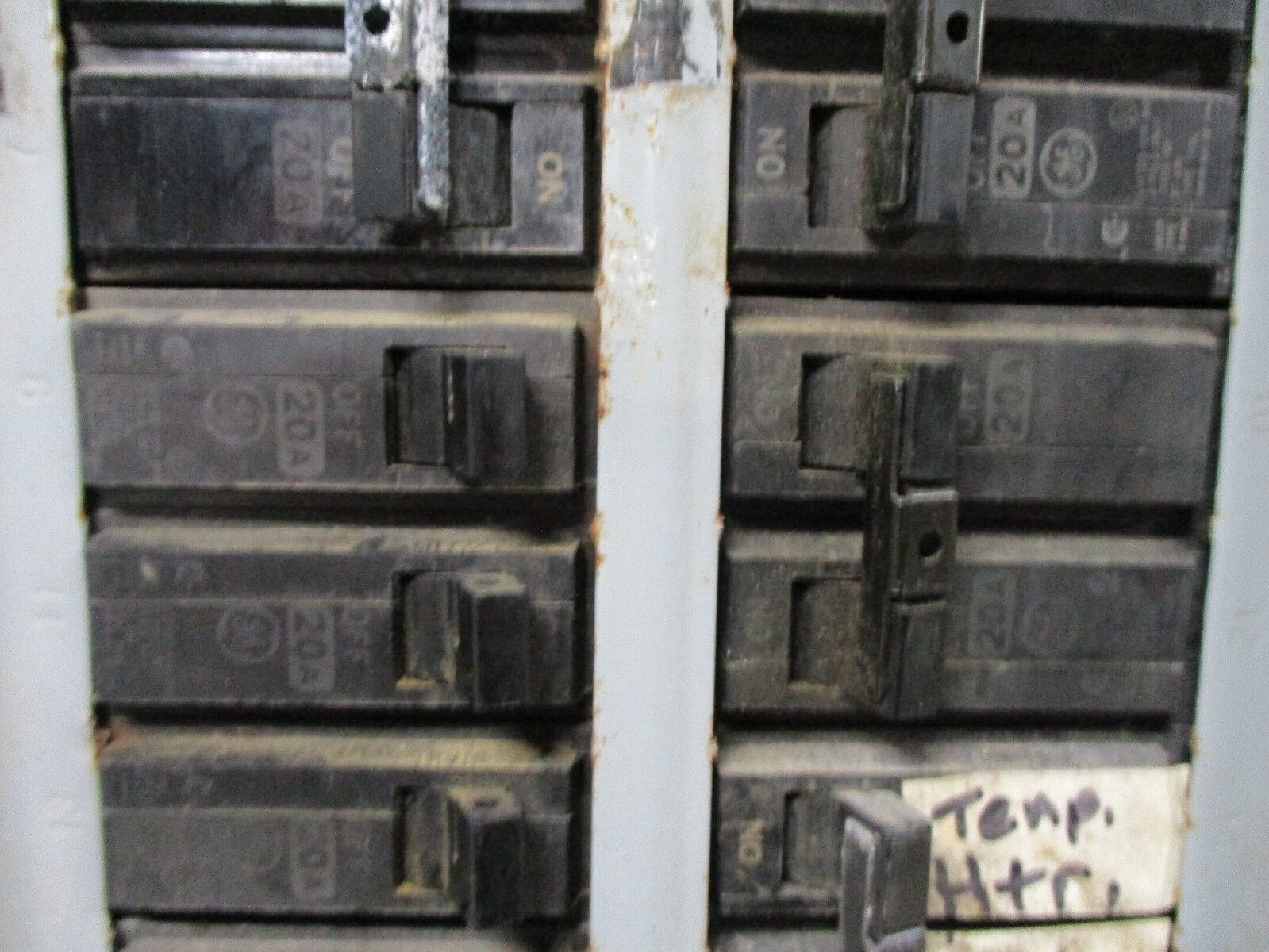 GE Main Lug Circuit Breaker Panel TLM4020CCU MOD6 200A Max 120/208V 1Ph Used