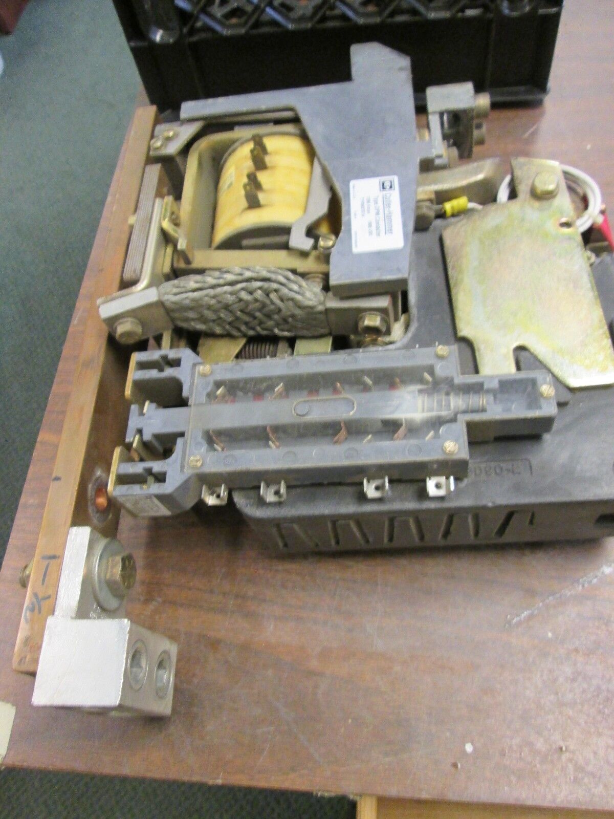 Cutler-Hammer Type DPM Contactor 2120A07G14 1250A 1000VDC Used