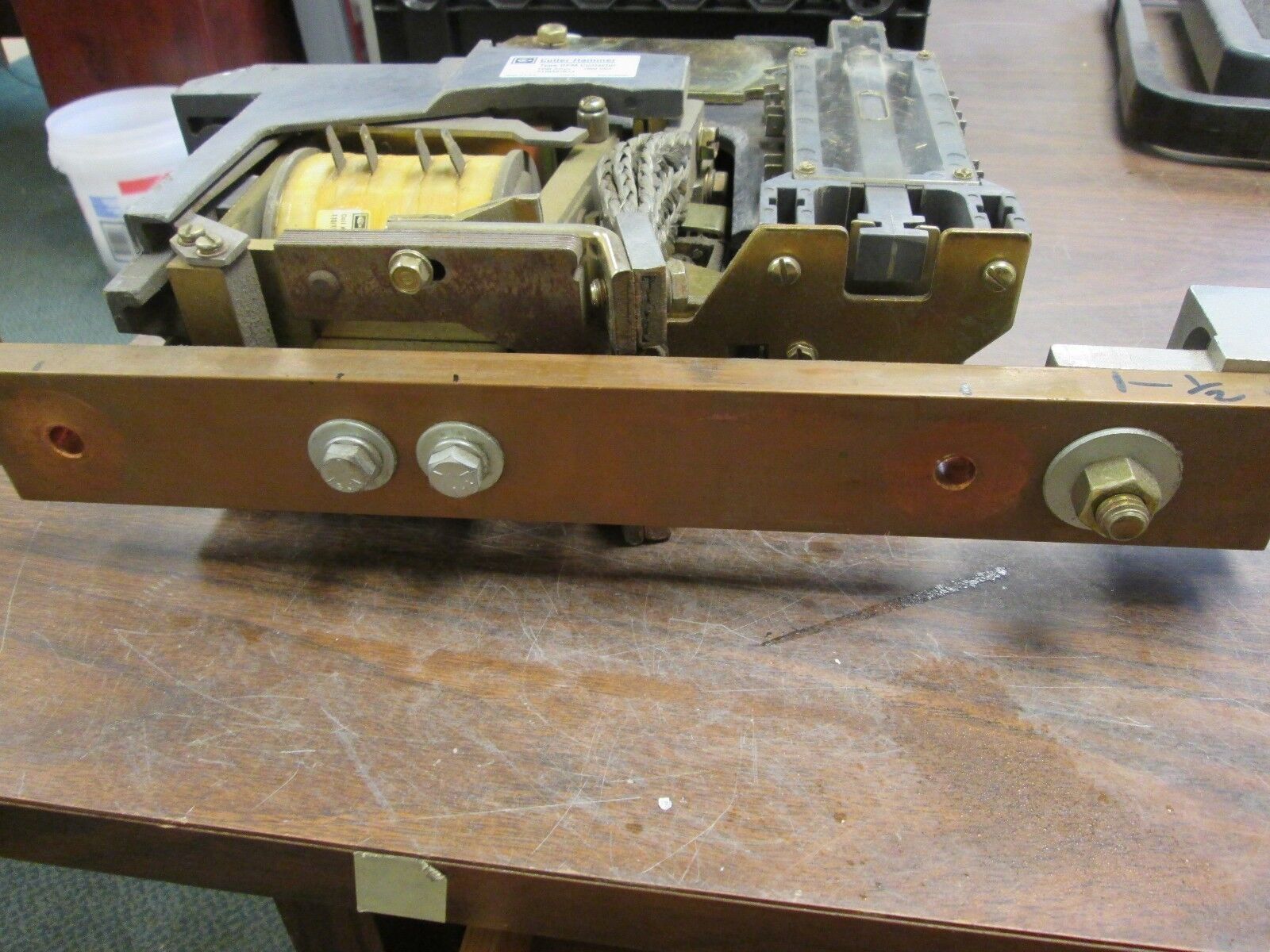 Cutler-Hammer Type DPM Contactor 2120A07G14 1250A 1000VDC Used