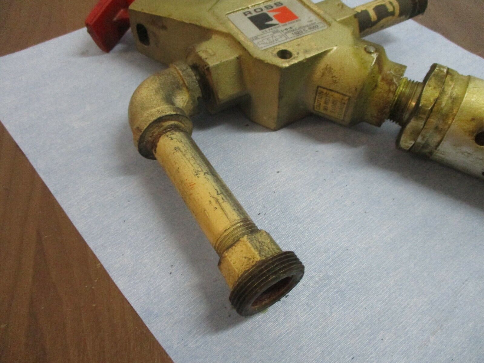 Ross L-O-X Lockout & Exhaust Valve 1523 C 4002 0-20 Bar Used