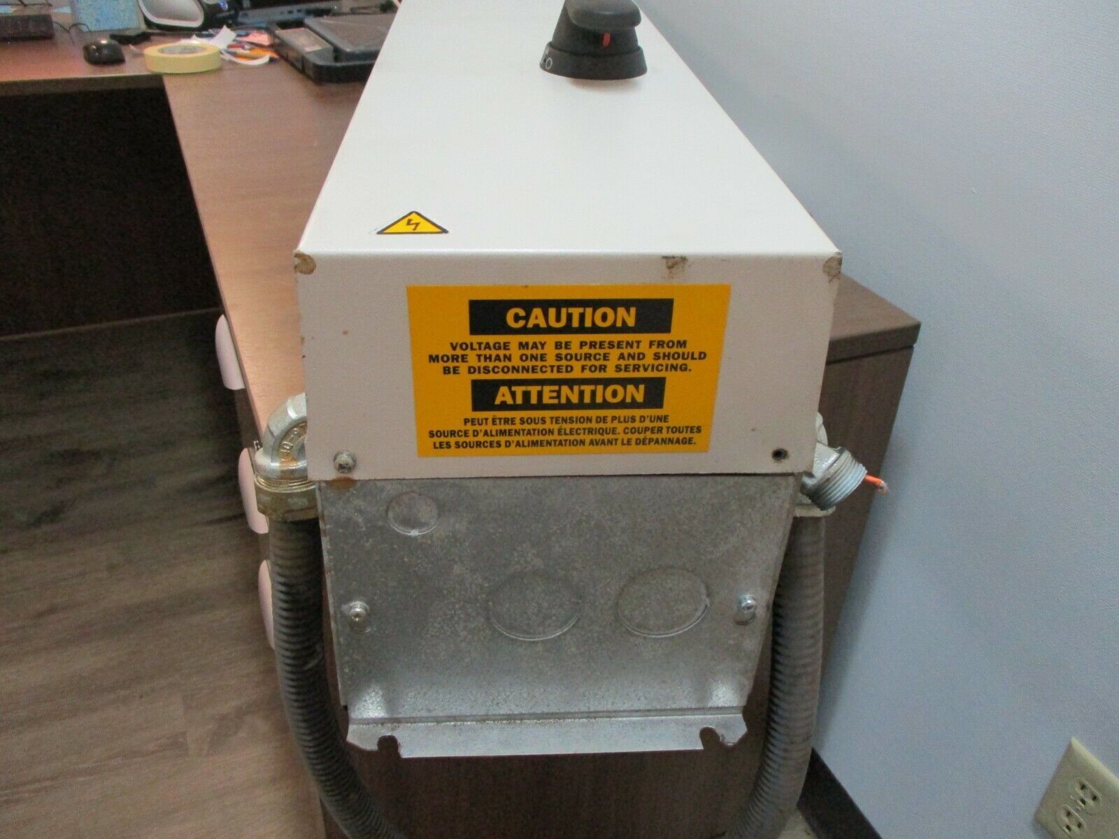 ABB ACH550 AC Drive w/Bypass ACH550-VD-031A-2+F267 10HP 3Ph w/Keypad Used