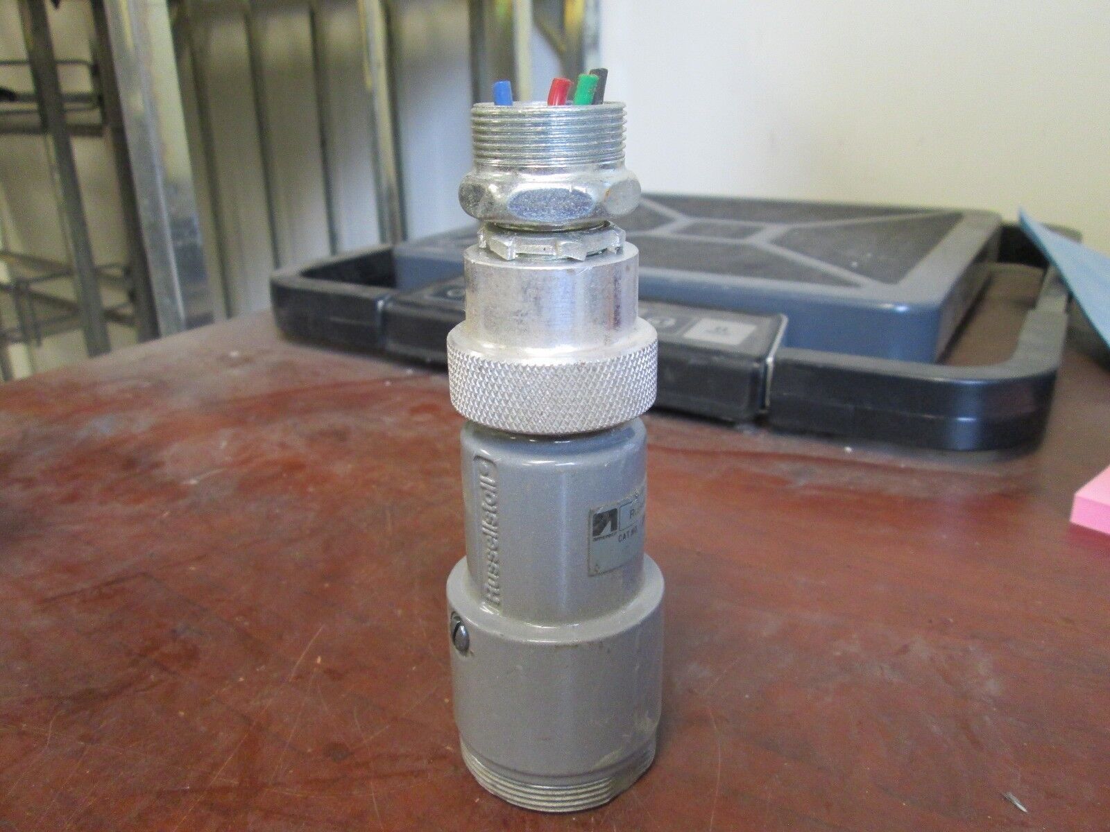 Russellstoll Receptacle 3914/FSA11 10A@600VAC 15A@250VAC 20A@125V 4W Conduit End