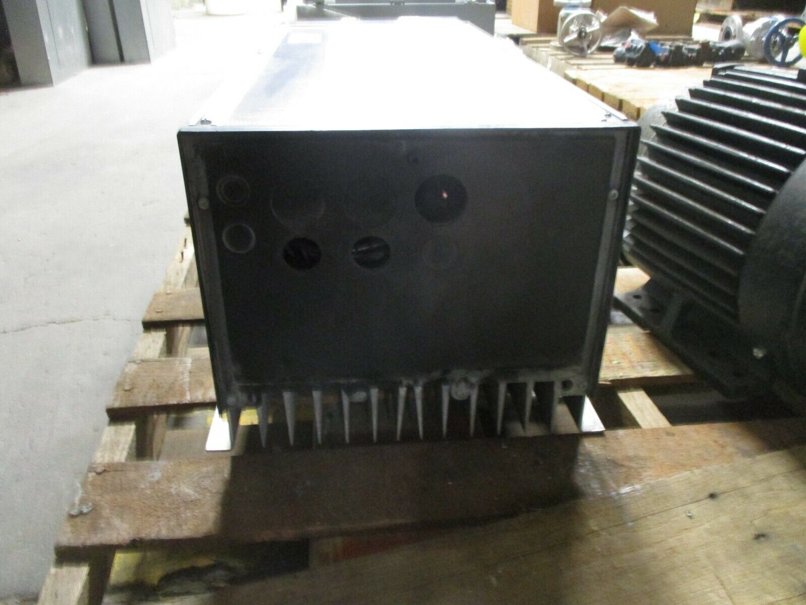 Danfoss VLT 3522 AC Drive 175H7363 20HP 3Ph Nema 12 Used