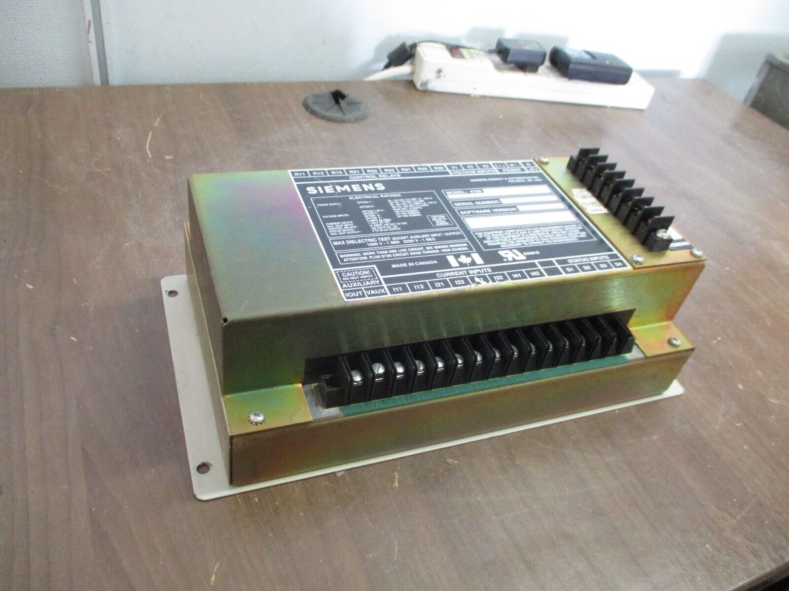 Siemens Power Meter 4700-C3-11H S/W Ver: 2.1.00 Used
