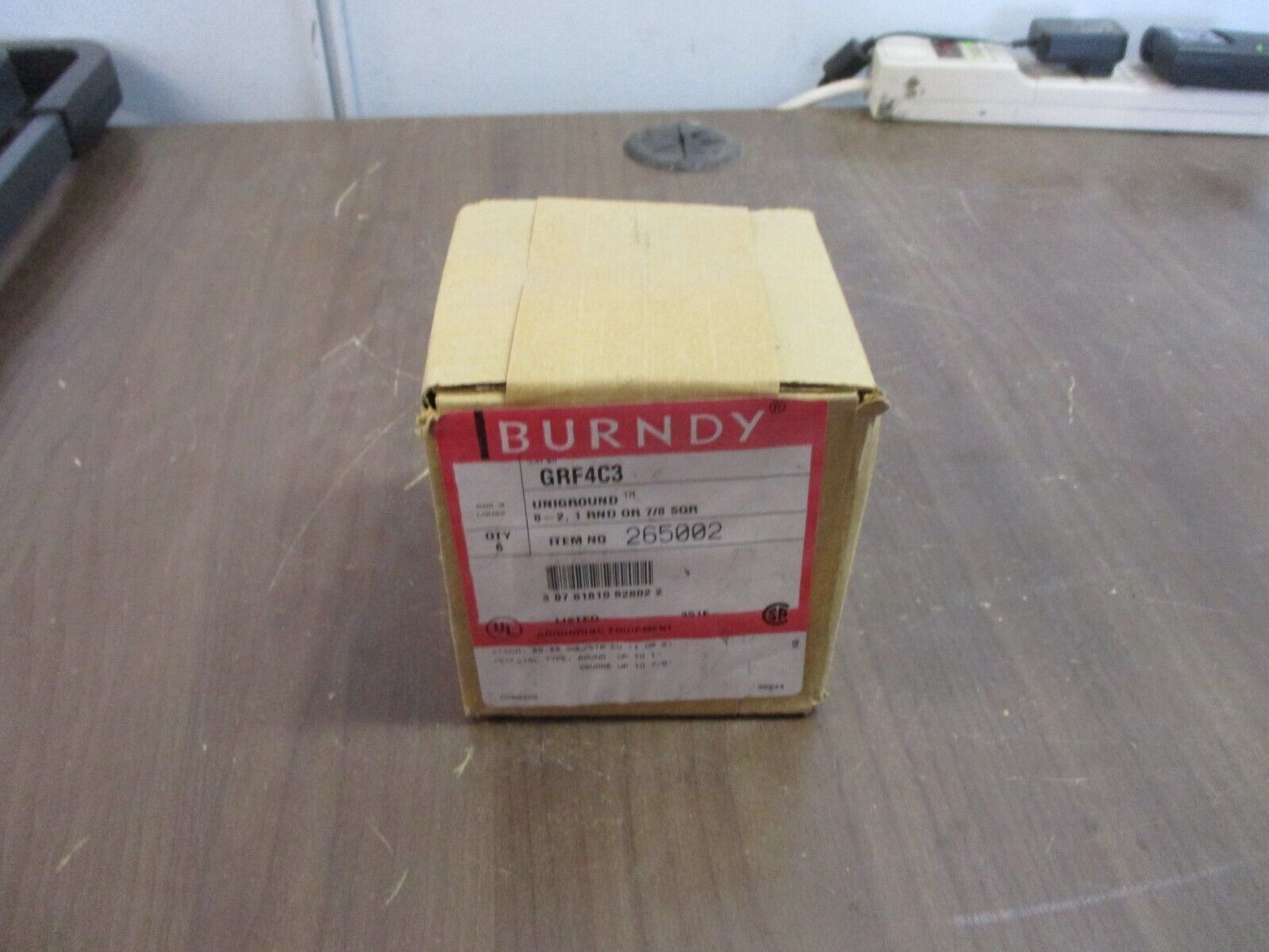 Burndy Uniground Grounding Clamp GRF4C3 8-2, 1RND or 7/8 SQR *Box of 6*