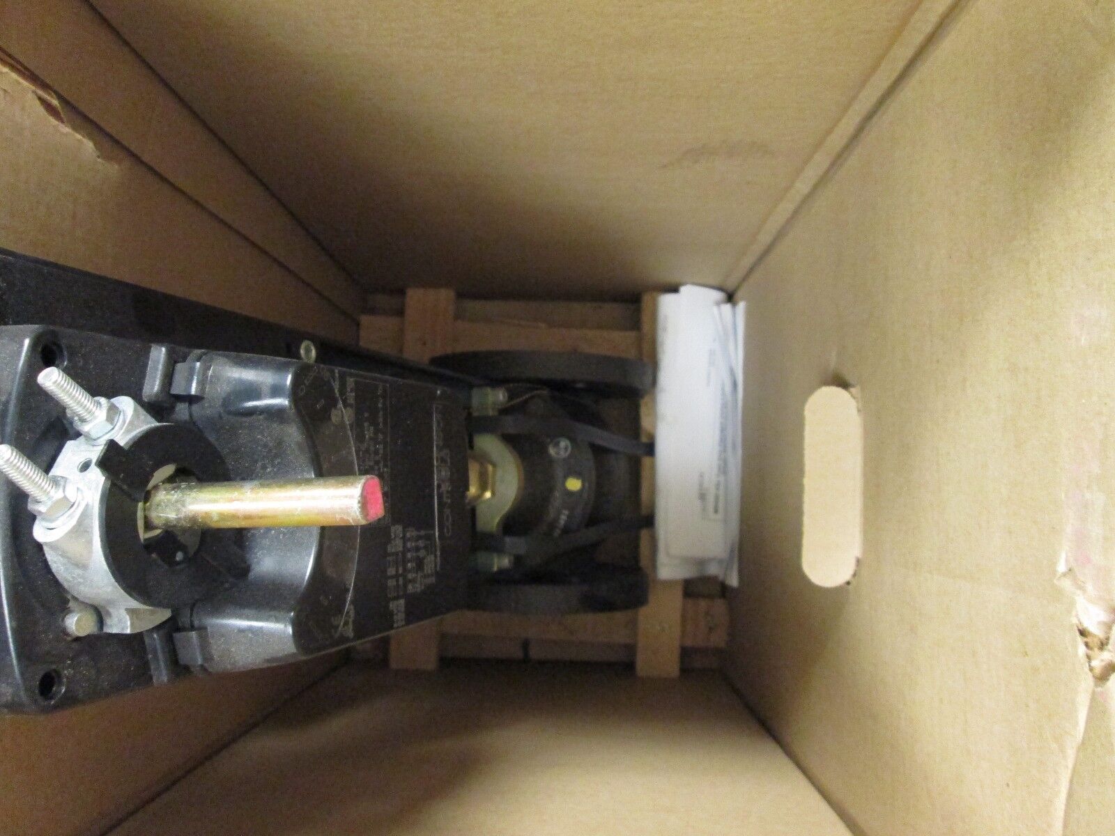 Johnson Controls Valve/Actuator VG2231TM+916GGA 2-1/2" 2 W New Surplus
