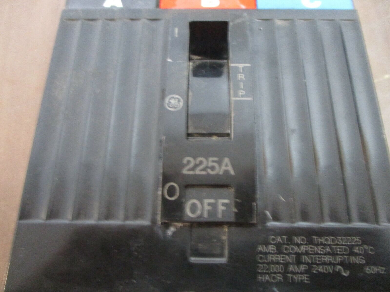 GE Circuit Breaker THQD32225 225A 240V 3P Used