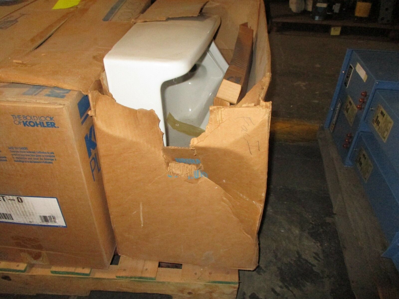 American Standard Washbrook 1.0 Wall Hung Urinal 6501.010 Top Spud White