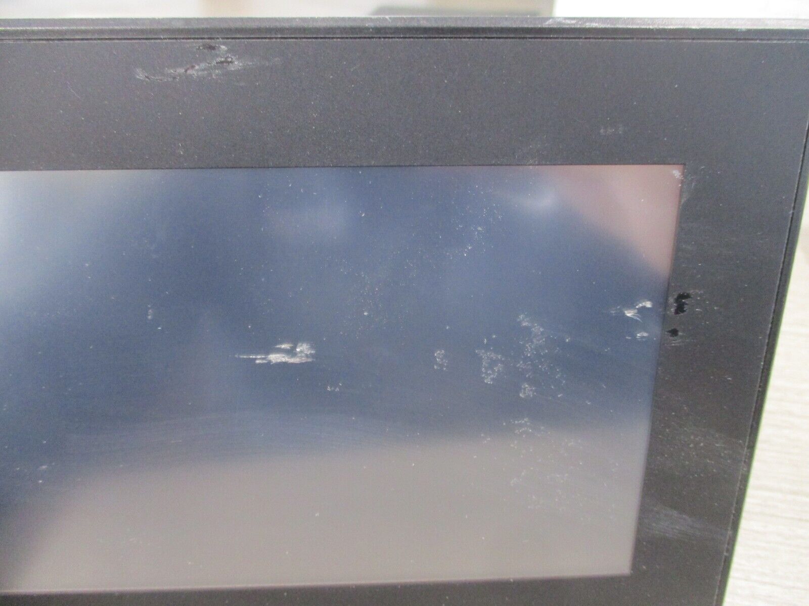 Advantech Operator Panel WOP-2070S1AE K-24VDC 0.6A *Scratched Screen* Used