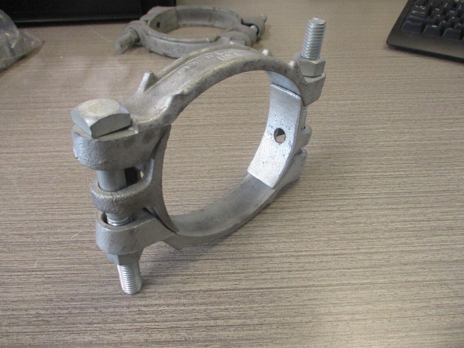 Dixon Pipe Clamp LE-HI-525 *Lot of 2* Used.