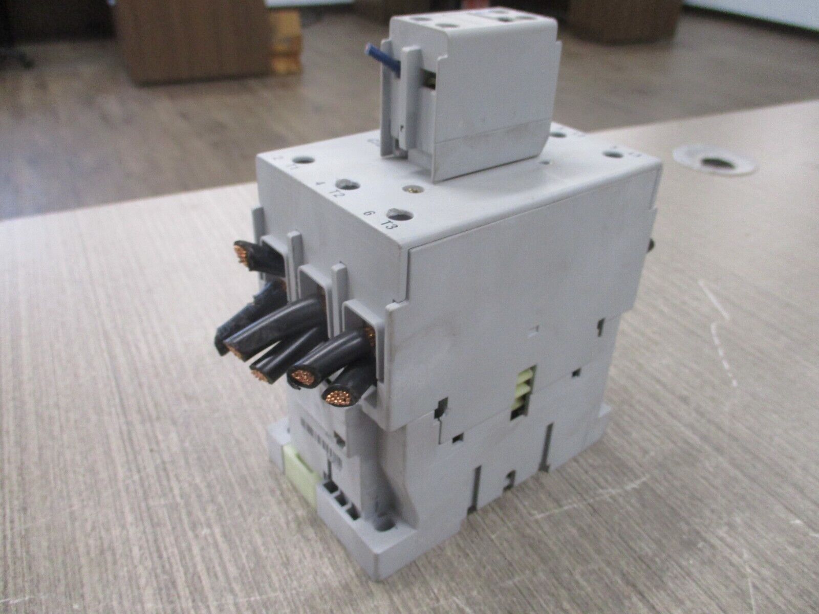 Allen-Bradley Contactor 100-C72*00 Ser. B 120V Coil 90A 600V Used