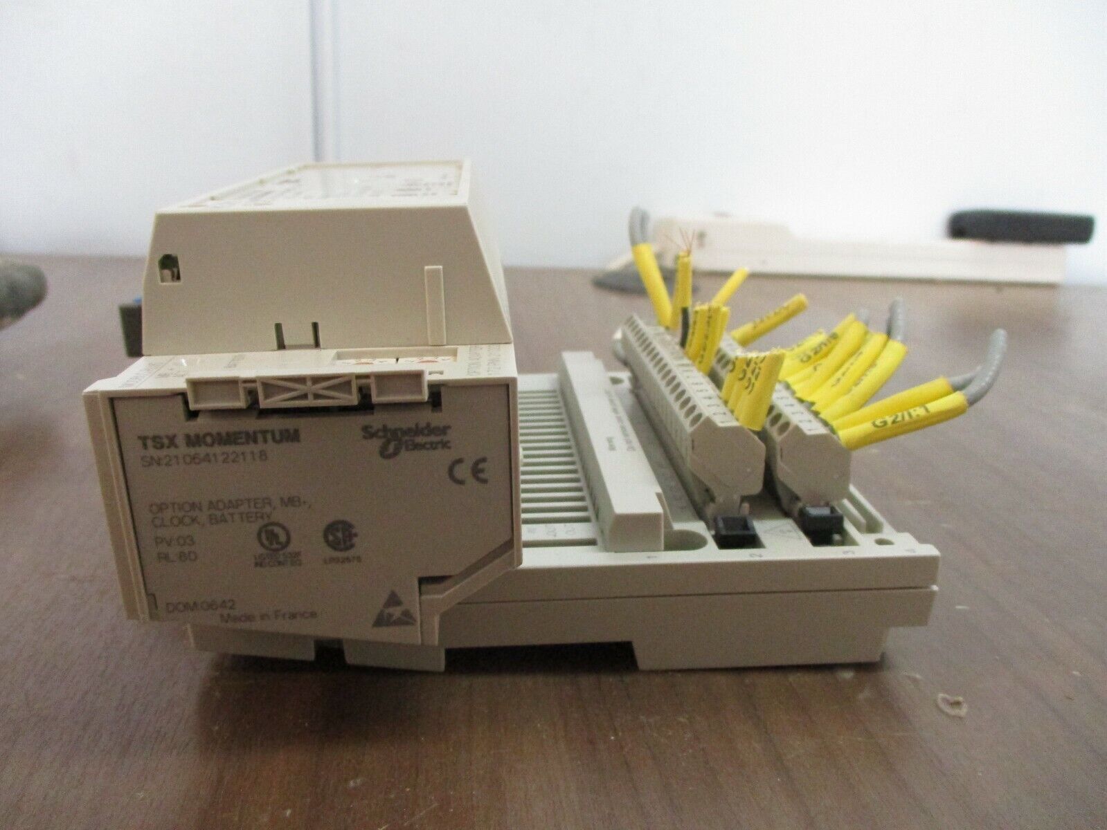 Schneider Electric TSX Momentum Processor w/ I/O Base 171CCC78010 512K Used