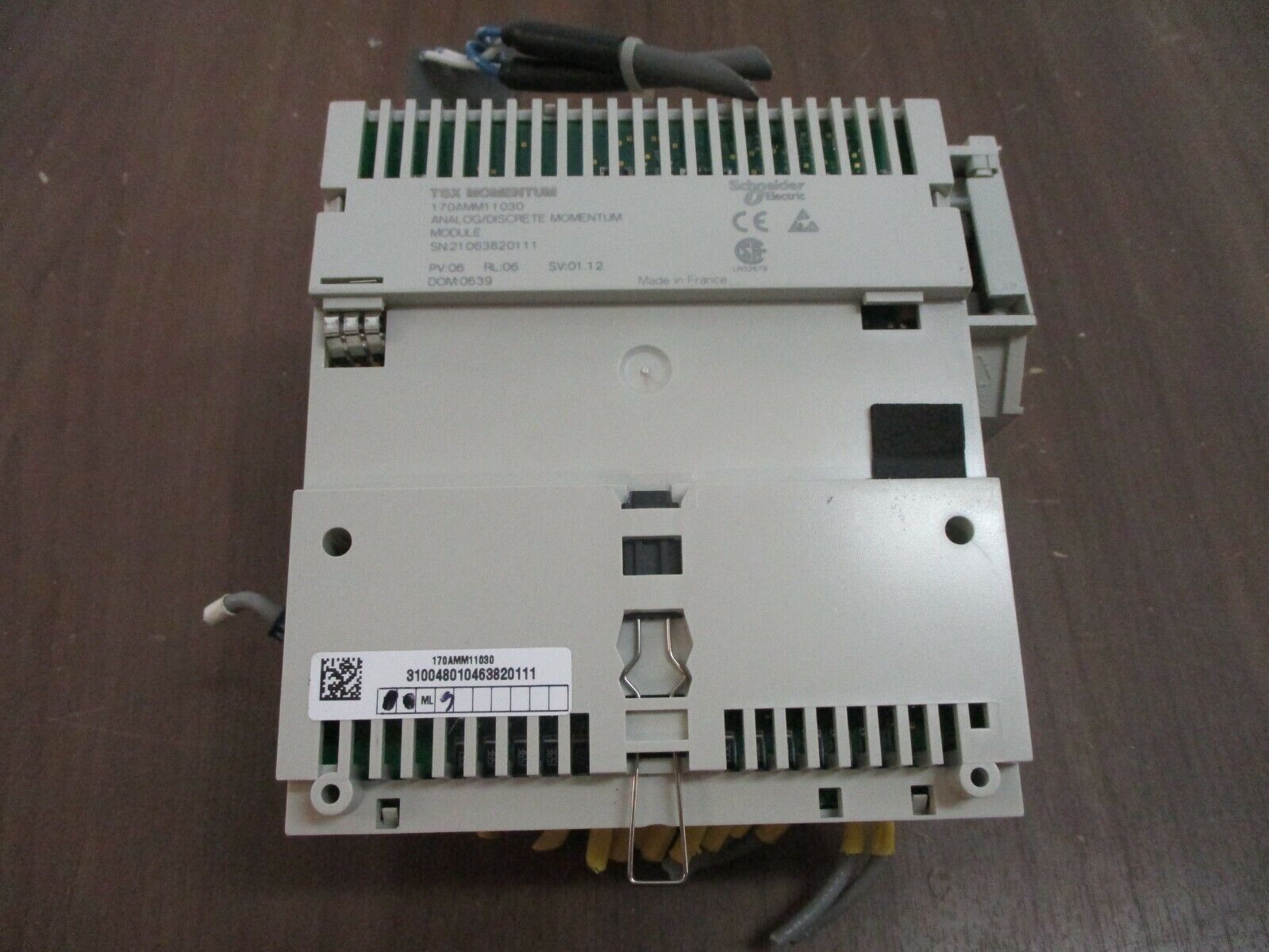 Schneider Electric TSX Momentum Processor w/ I/O Base 171CCC78010 512K Used