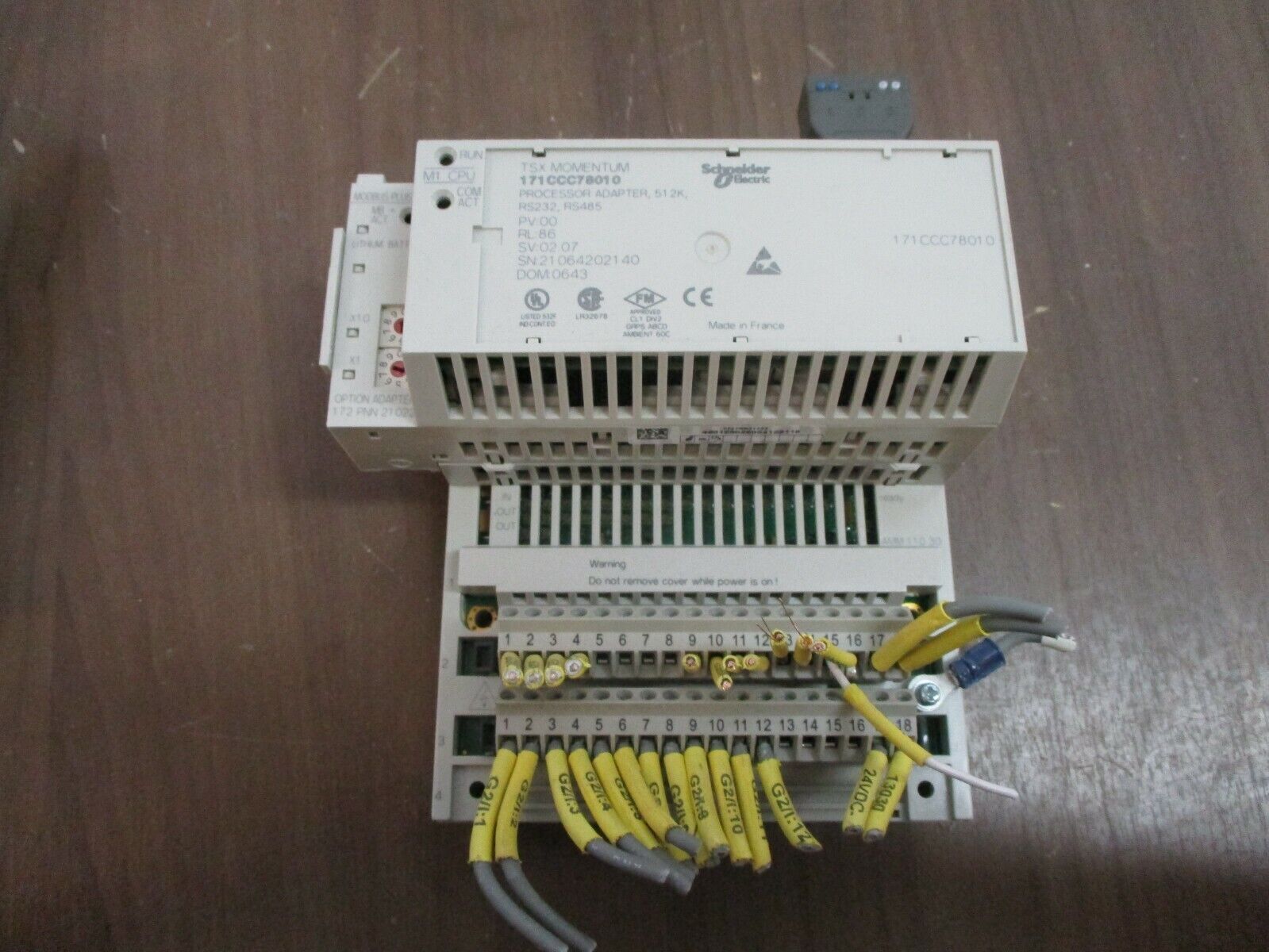 Schneider Electric TSX Momentum Processor w/ I/O Base 171CCC78010 512K Used