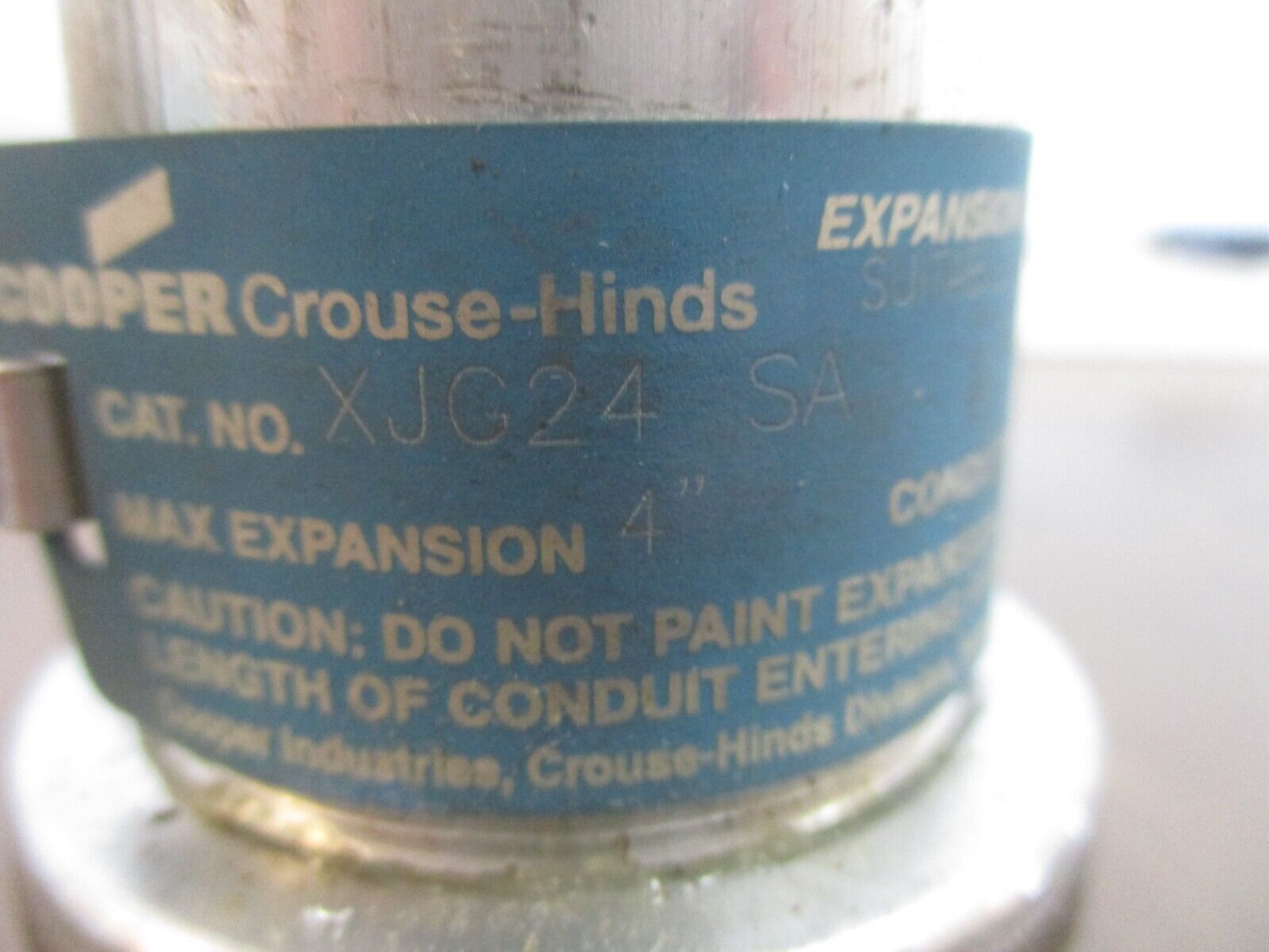 Eaton Crouse-Hinds Conduit Expansion Fitting XJG24 SA w/ Internal Grounding 3/4"