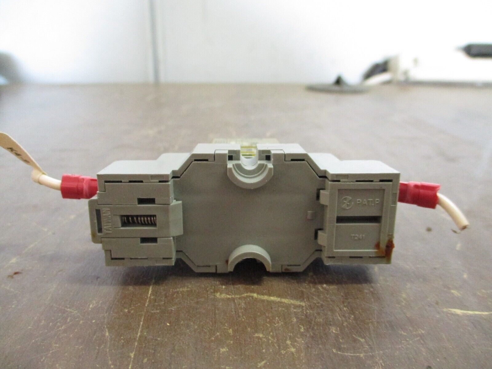 Idec Relay RH2B-U 24VDC *Lot of 2* Used