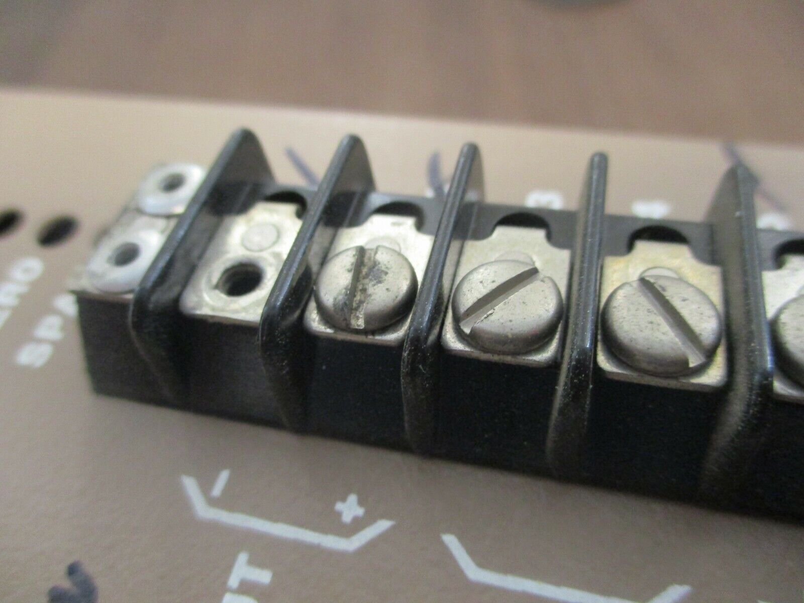 RIS Isolated Transmitter SC-1302 115VAC 4-20mA Used *Missing (1) Terminal Screw*