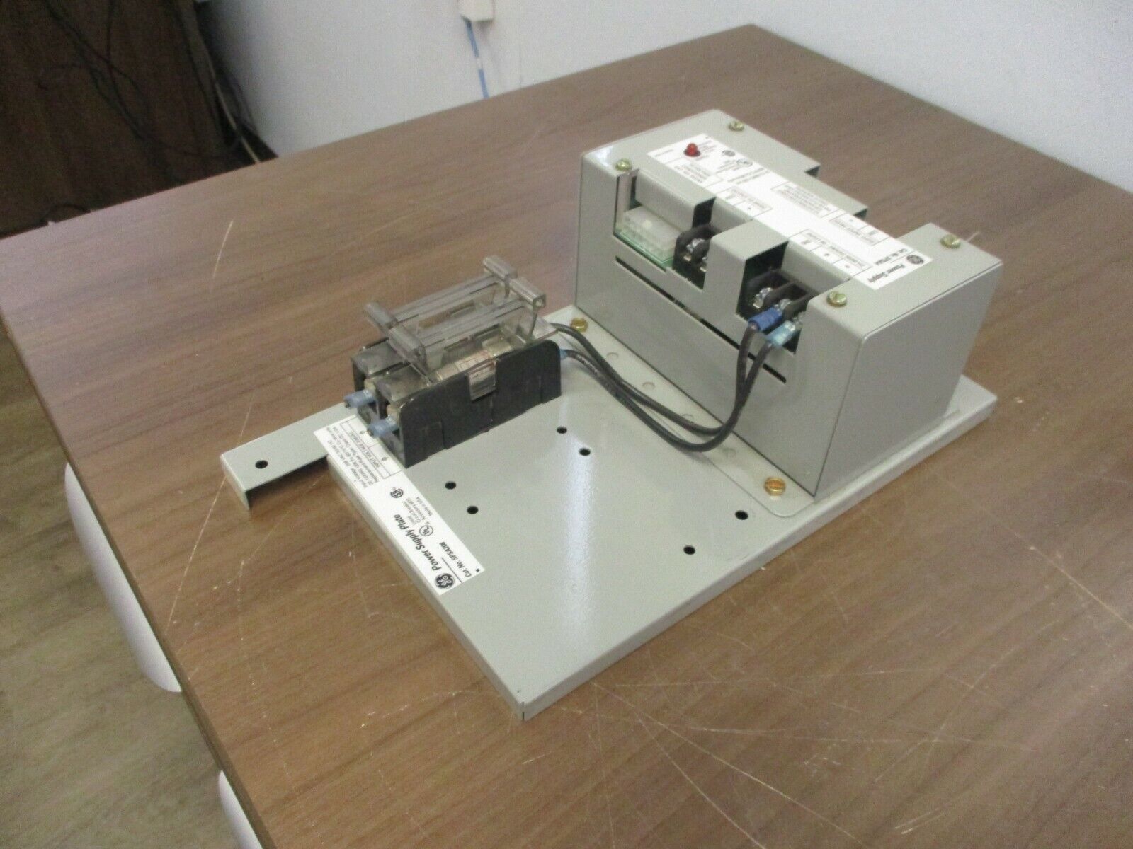 GE Power Supply Plate SPSA208 208V 50/60Hz Used