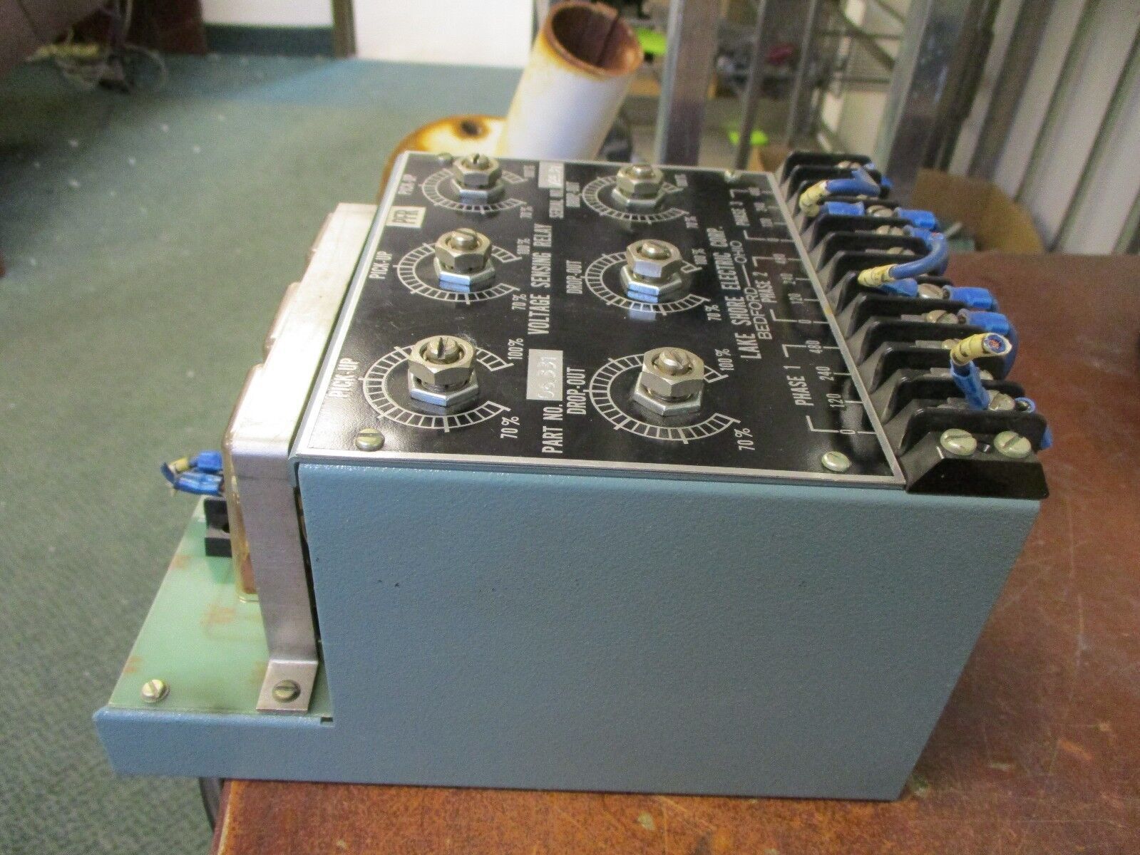 Lake Shore Electric Voltage Sensing Relay 06.331 3P 0-480V Used