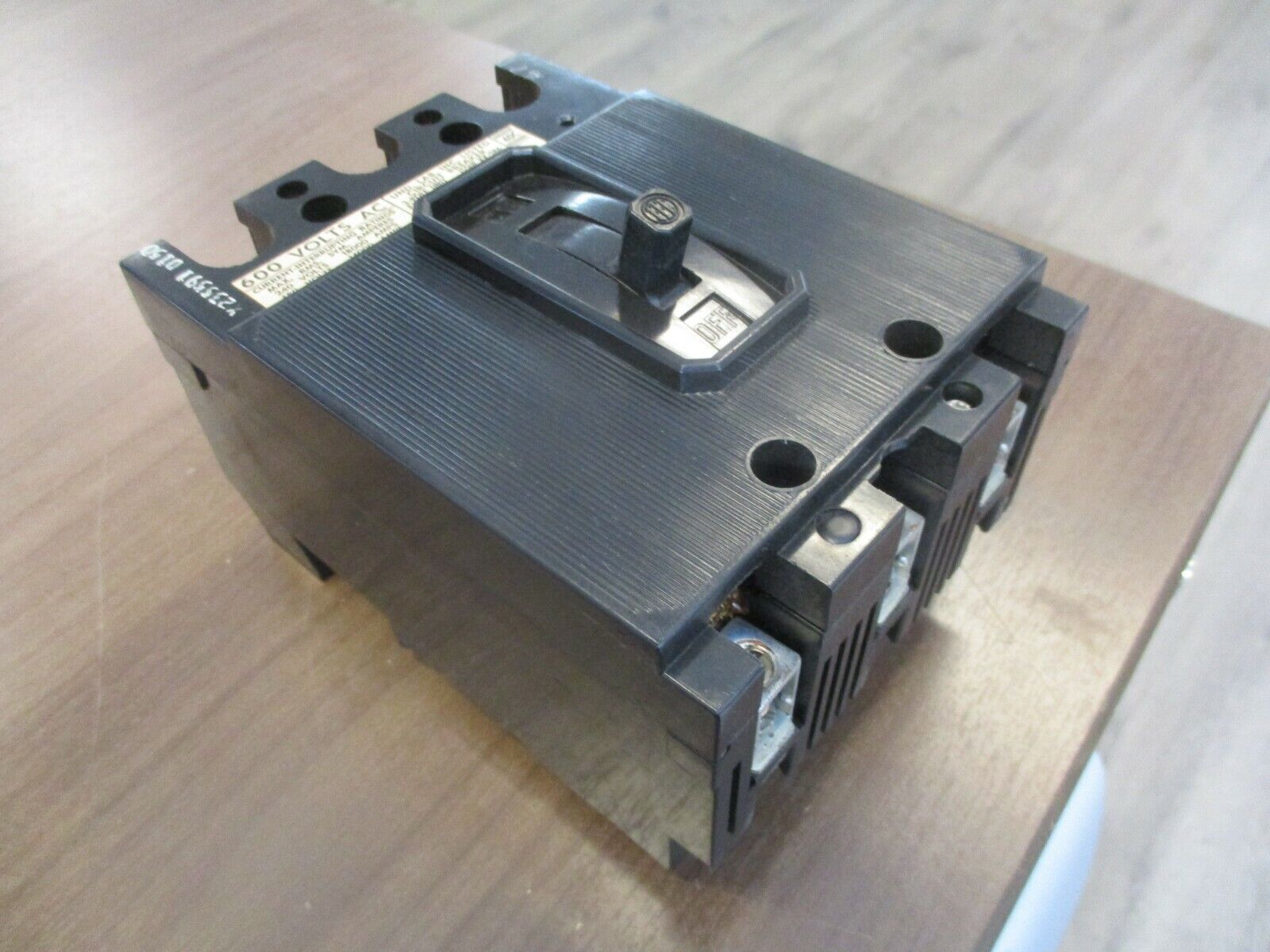 ITE Circuit Breaker EF3-B015Z 15A 600V 3P Used