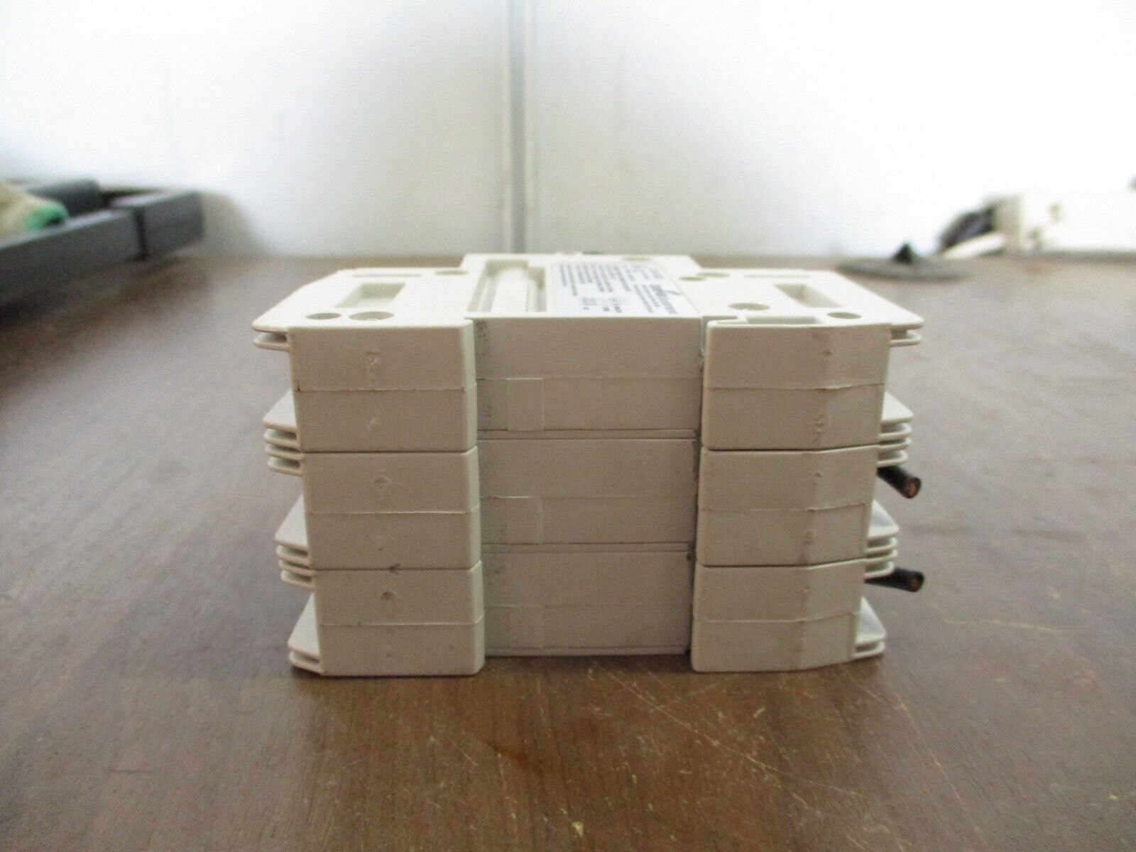 Cooper Bussmann Fusible Disconnect CCP-3-30CC 30A 600V 3P *Broken Terminal Fin*