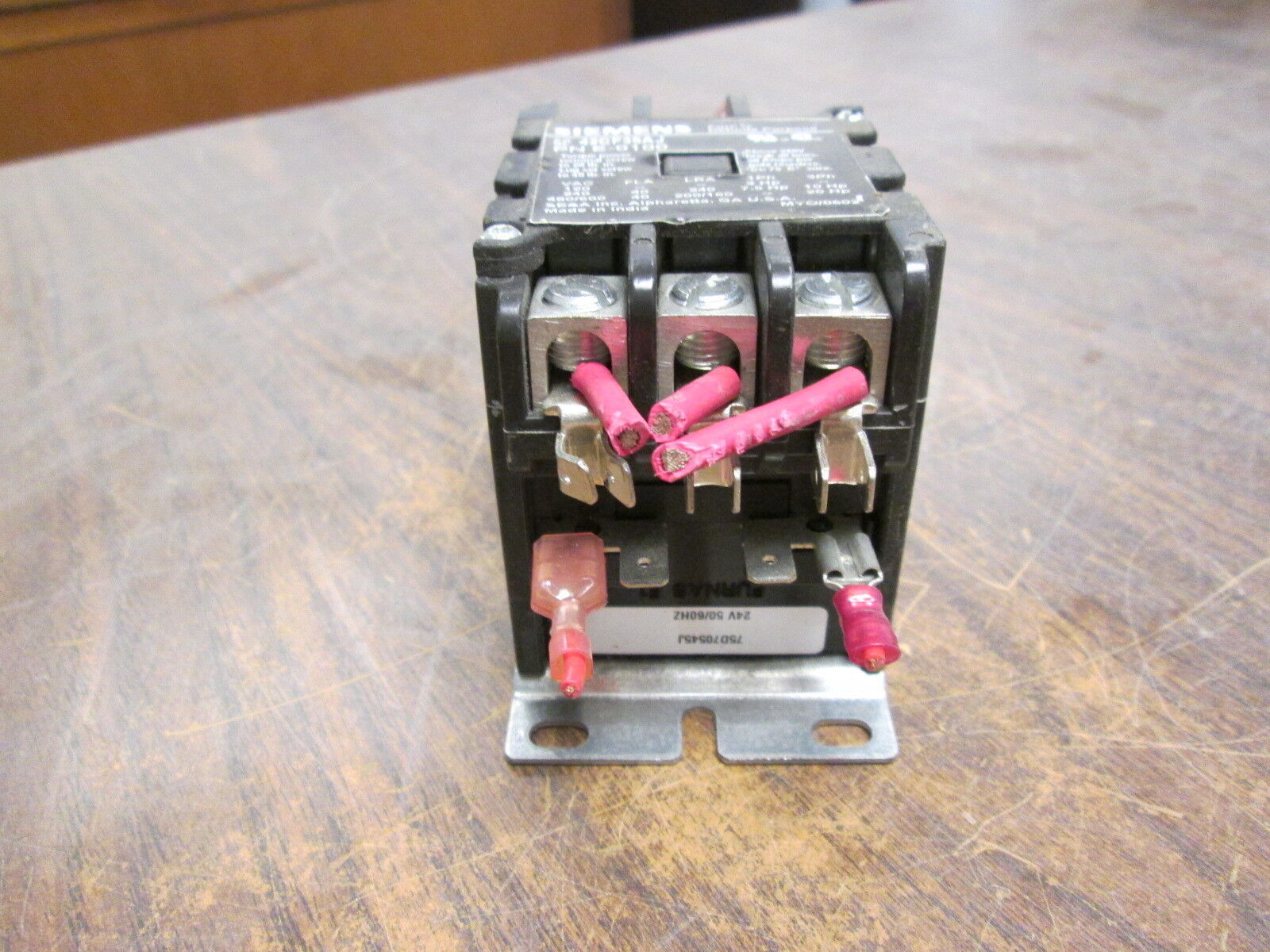 Siemens Definite Purpose Contactor 42CF35AJ 24V Coil 40A 600V Used