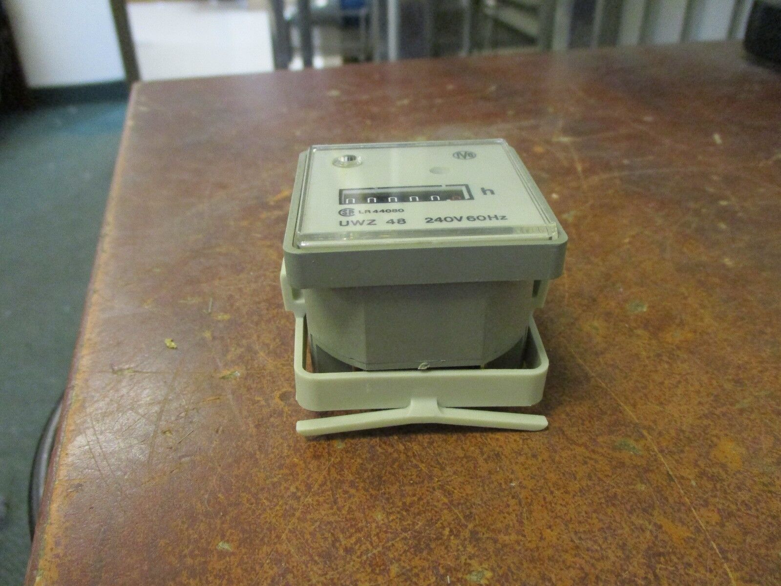 Grasslin Hour Meter UWZ 48 240V 60H Used