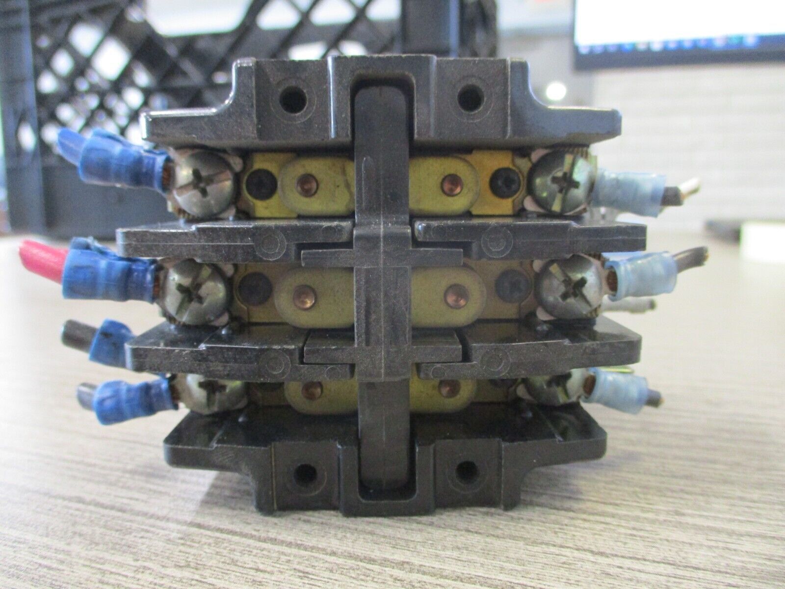 Furnas Definite Purpose Contactor 42BE35AF499 Ser. B 120V Coil 25A 600V Used