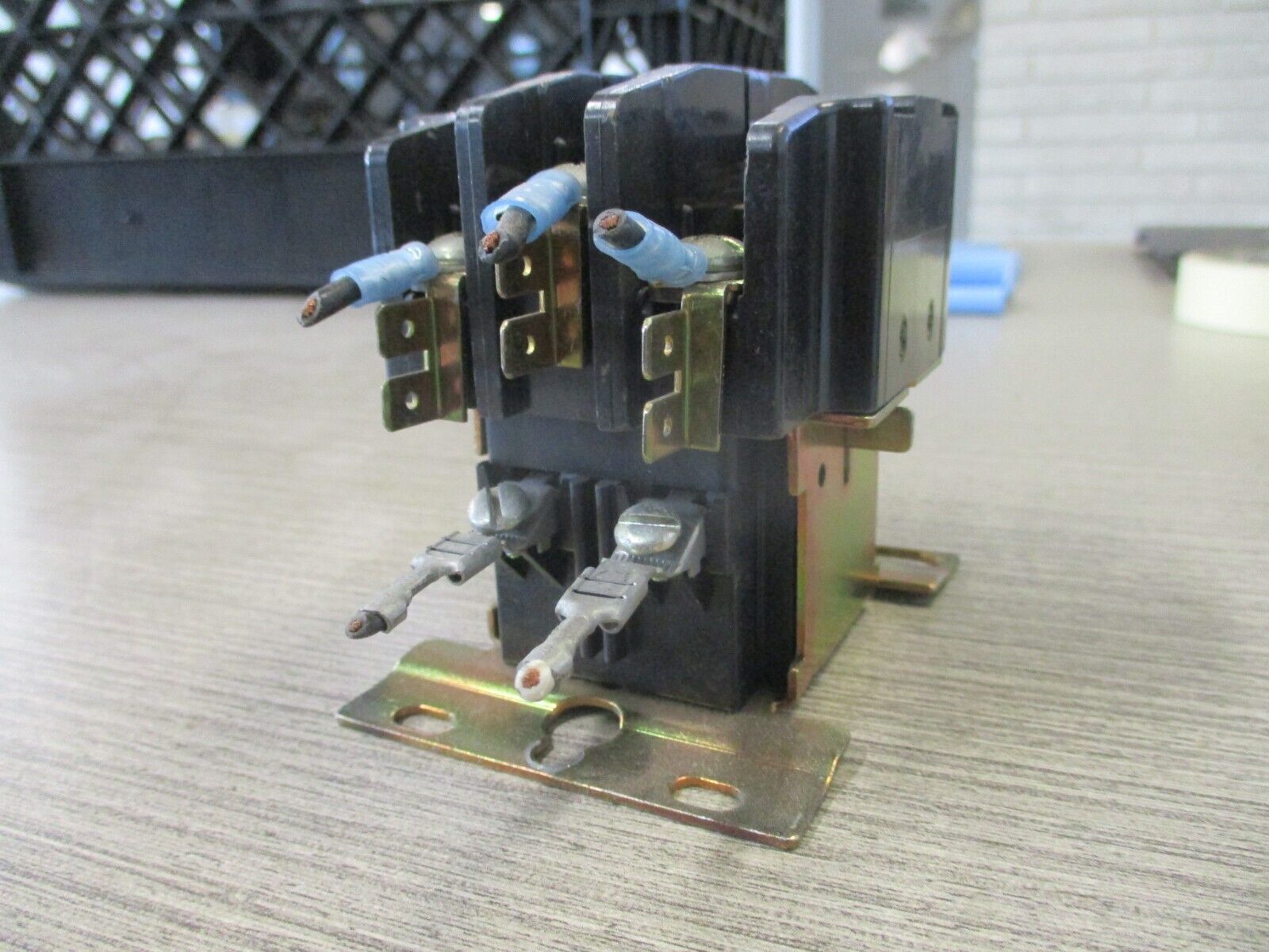 Furnas Definite Purpose Contactor 42BE35AF499 Ser. B 120V Coil 25A 600V Used