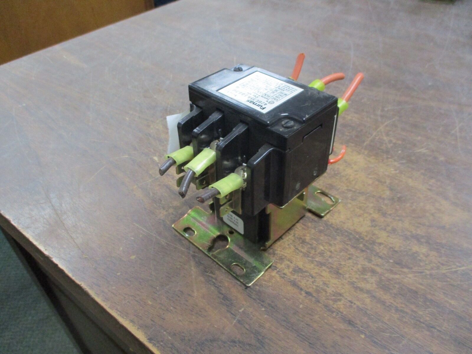 Furnas Definite Purpose Contactor 42BE35AJ333R 24V Coil 30A 600V Used