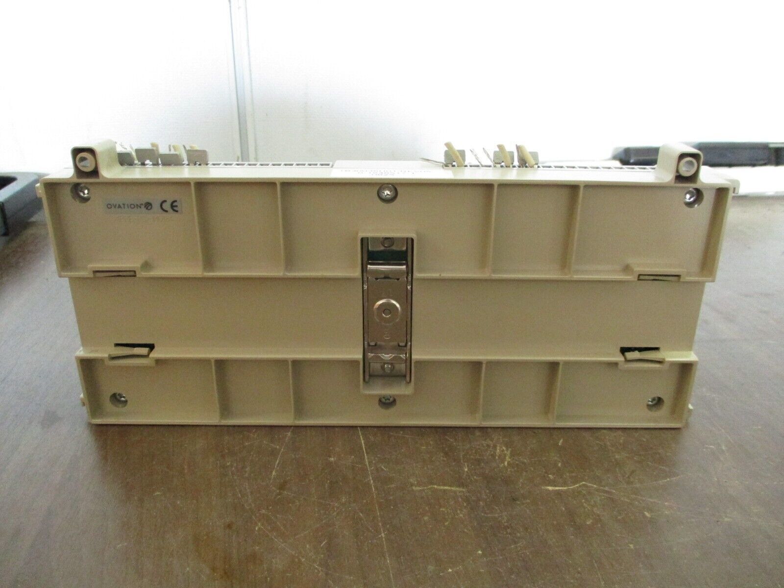 Emerson Ovation Process Control Base 1B30035H01 Rev. 05 Used