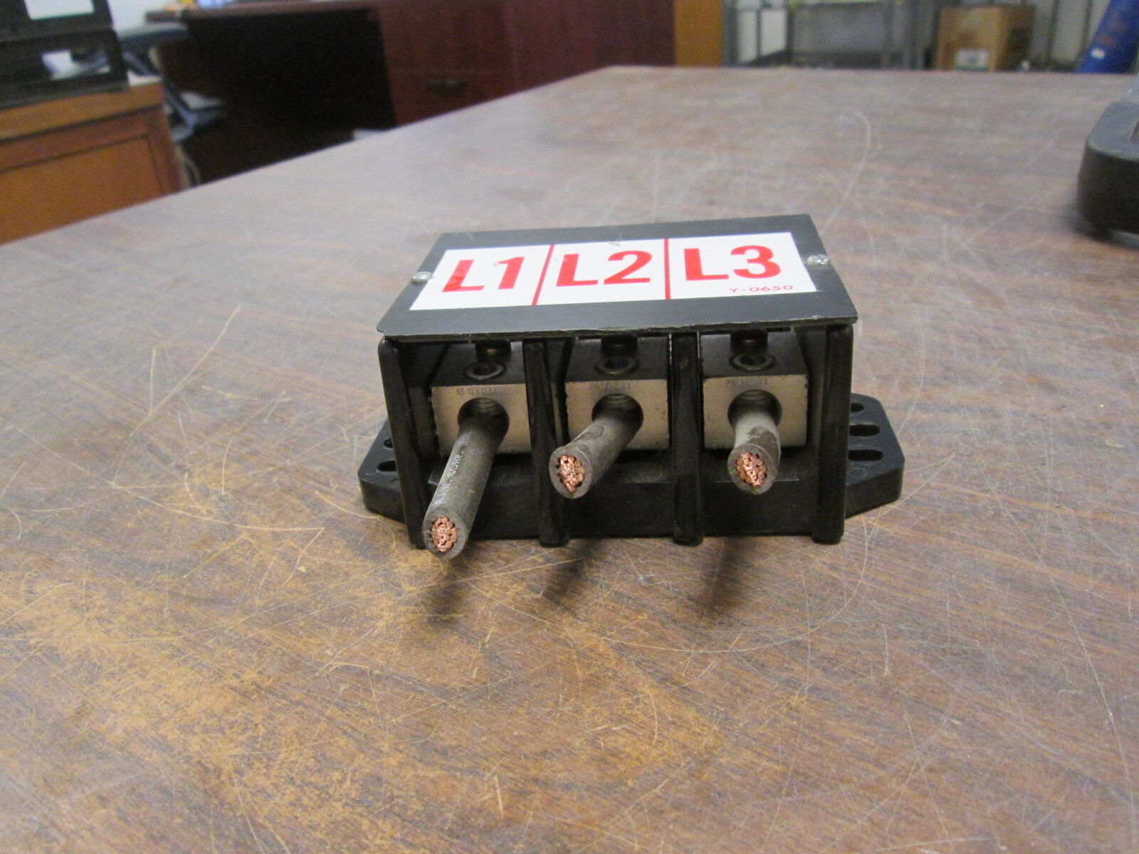 Marathon Power Distribution Block 1403401 175A 600V 3P Line:2/0-6,8,10-14 Used