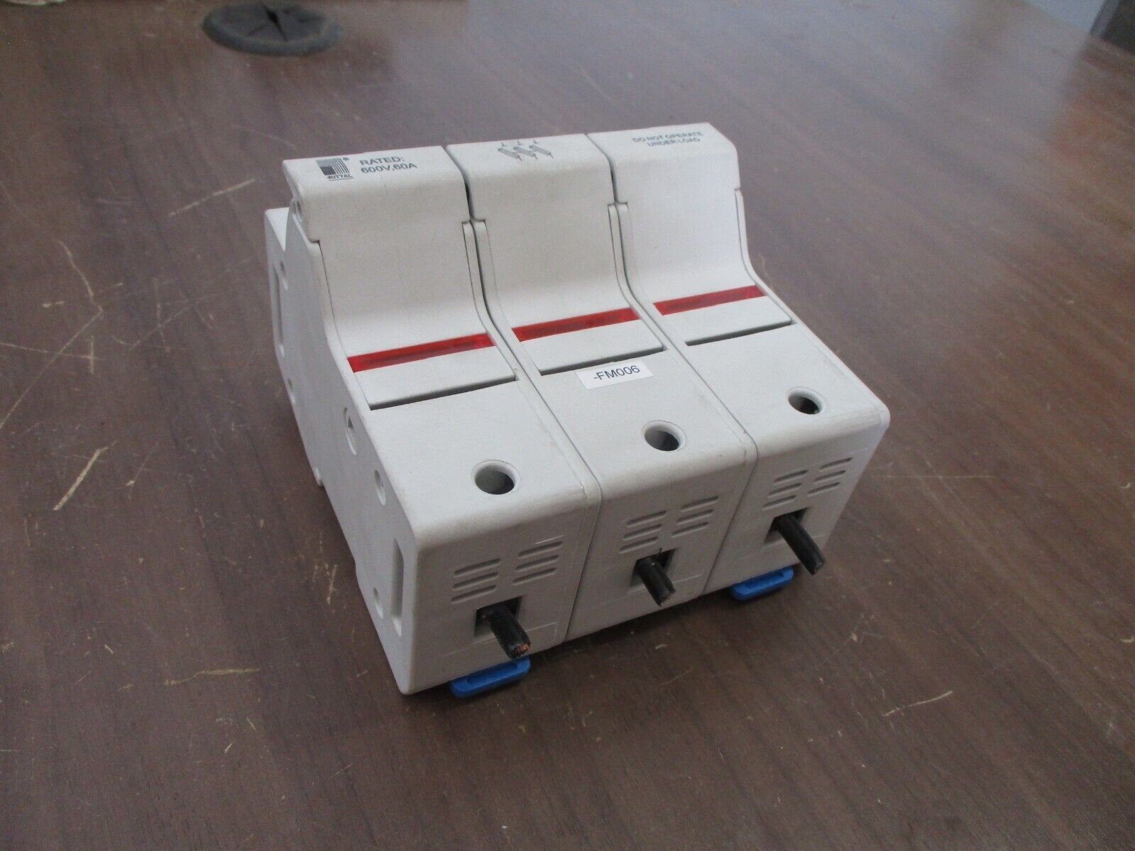 Rittal Fuseholder SV 9345.030 60A 600V 3P Used