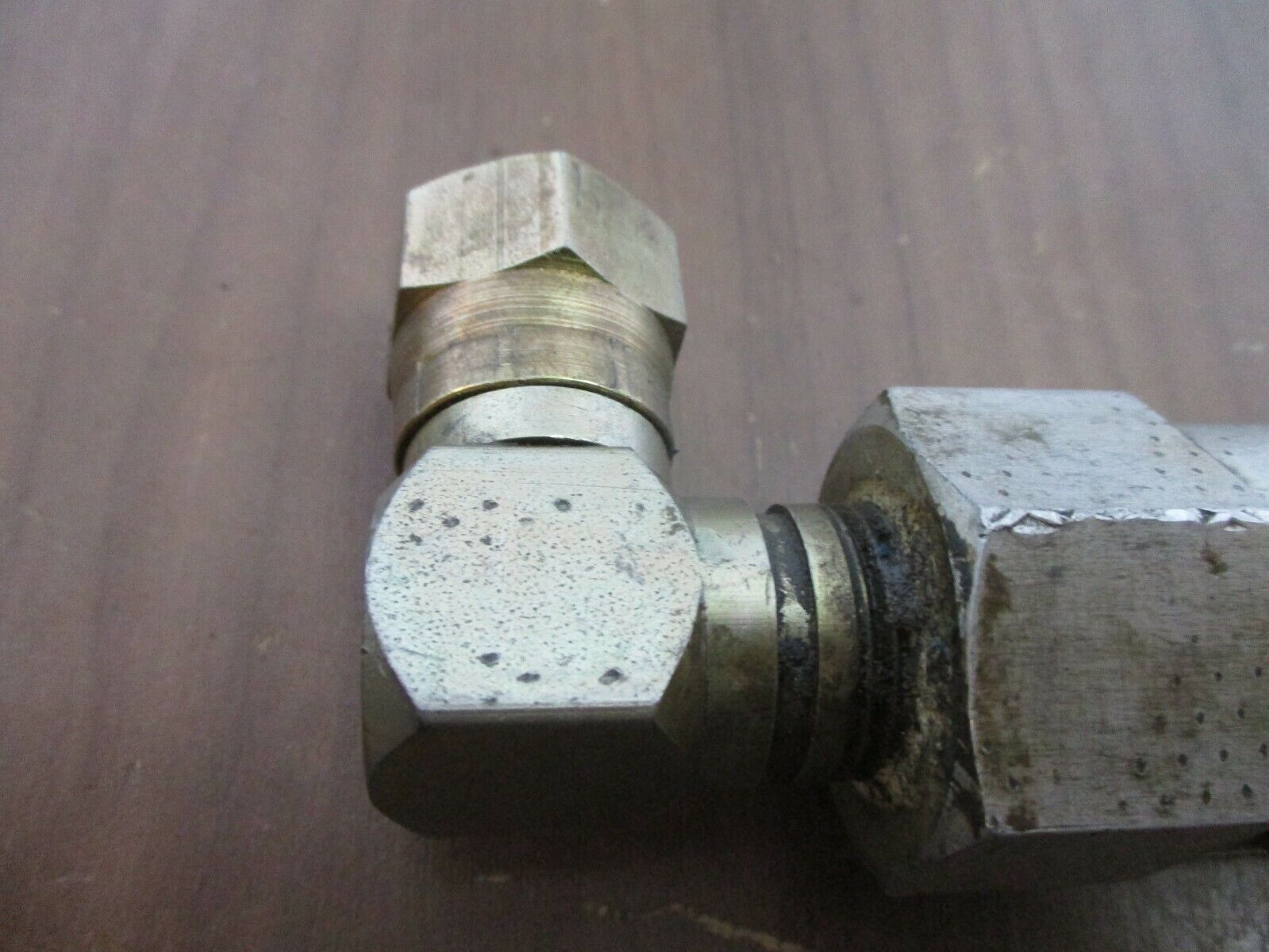 Ross Flow Control Valve 1968D4001 Used